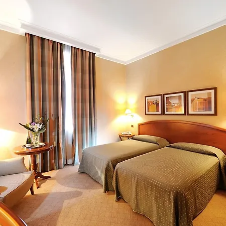 Hotel Lh Lloyd 3*