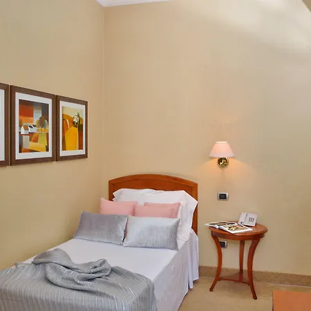 Lh Lloyd Hotel 3*