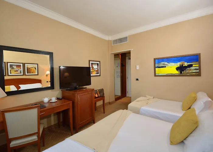 Lh Lloyd Szálloda 3*