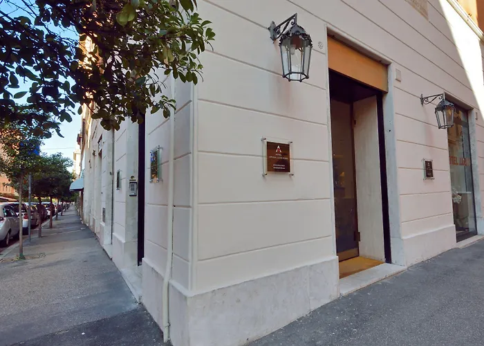 Lh Lloyd Szálloda 3*