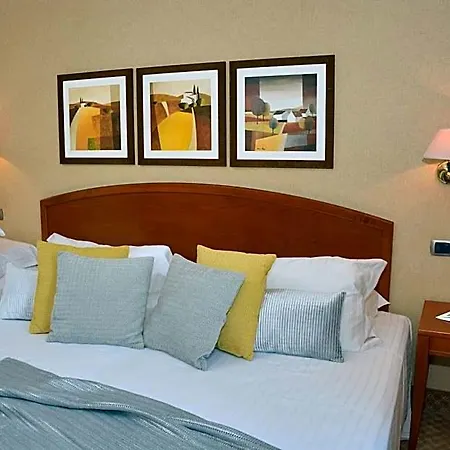 Lh Lloyd 3* Róma