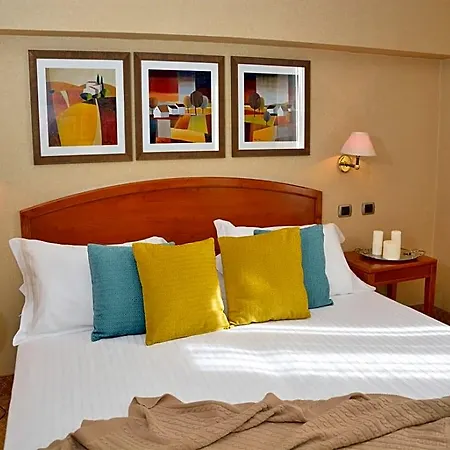 Lh Lloyd 3* Róma