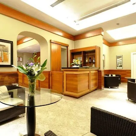 Hotel Apogia Lloyd
