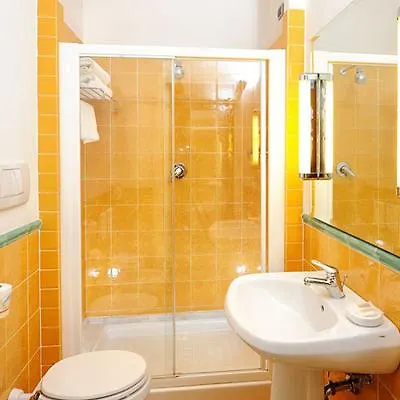 Szálloda Lh Lloyd
